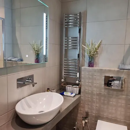 Iris City Center Premium Studio Салоники Экстерьер фото